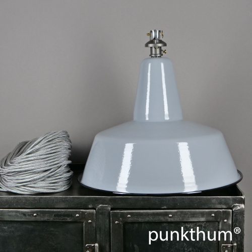 Grosse graue Emaillelampe, Industrielampe mit Stahlguss-Aufhängung und silbernem Textilkabel.